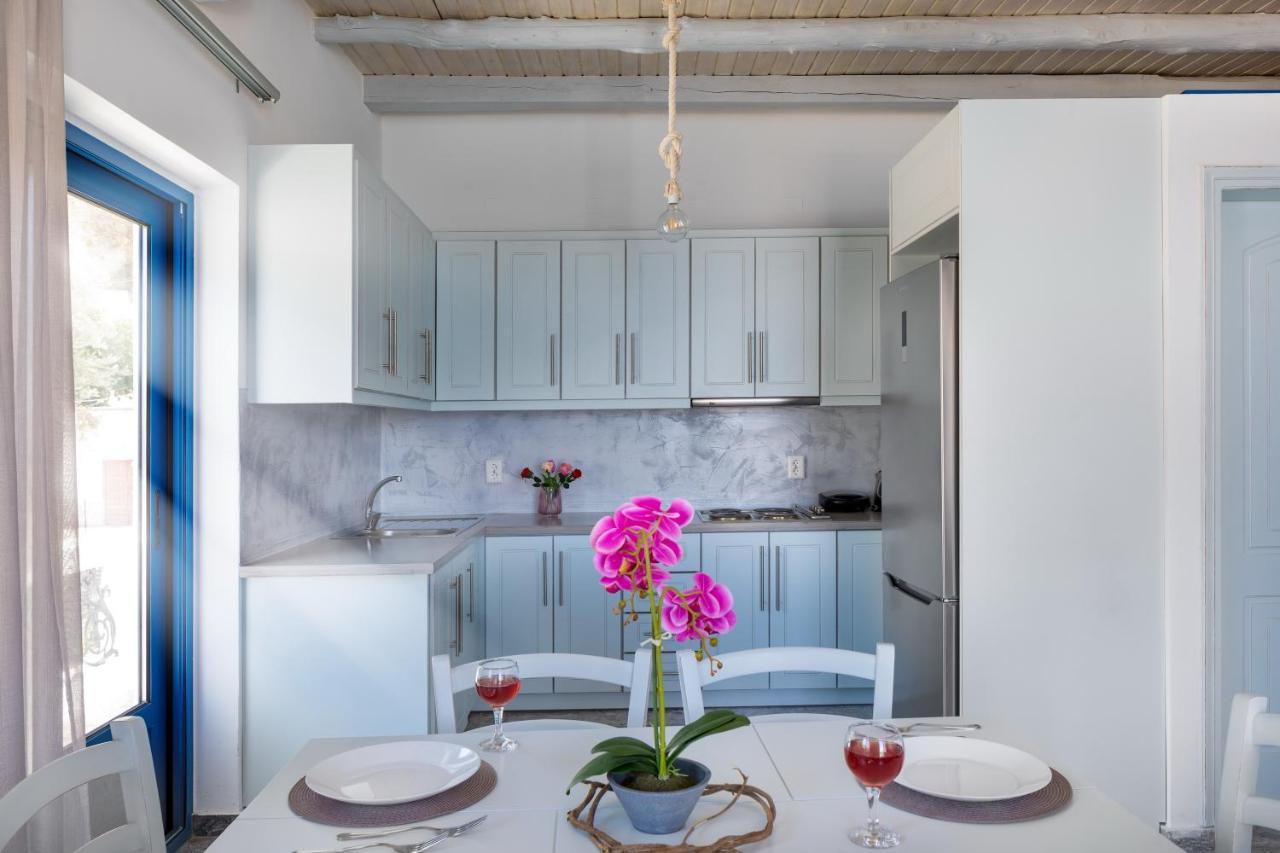 Plori - Molos Apartments Loutro Dış mekan fotoğraf